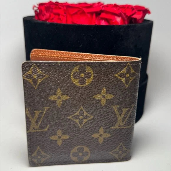 Louis Vuitton Monogram Bifold Wallet (Men’s/Unisex)