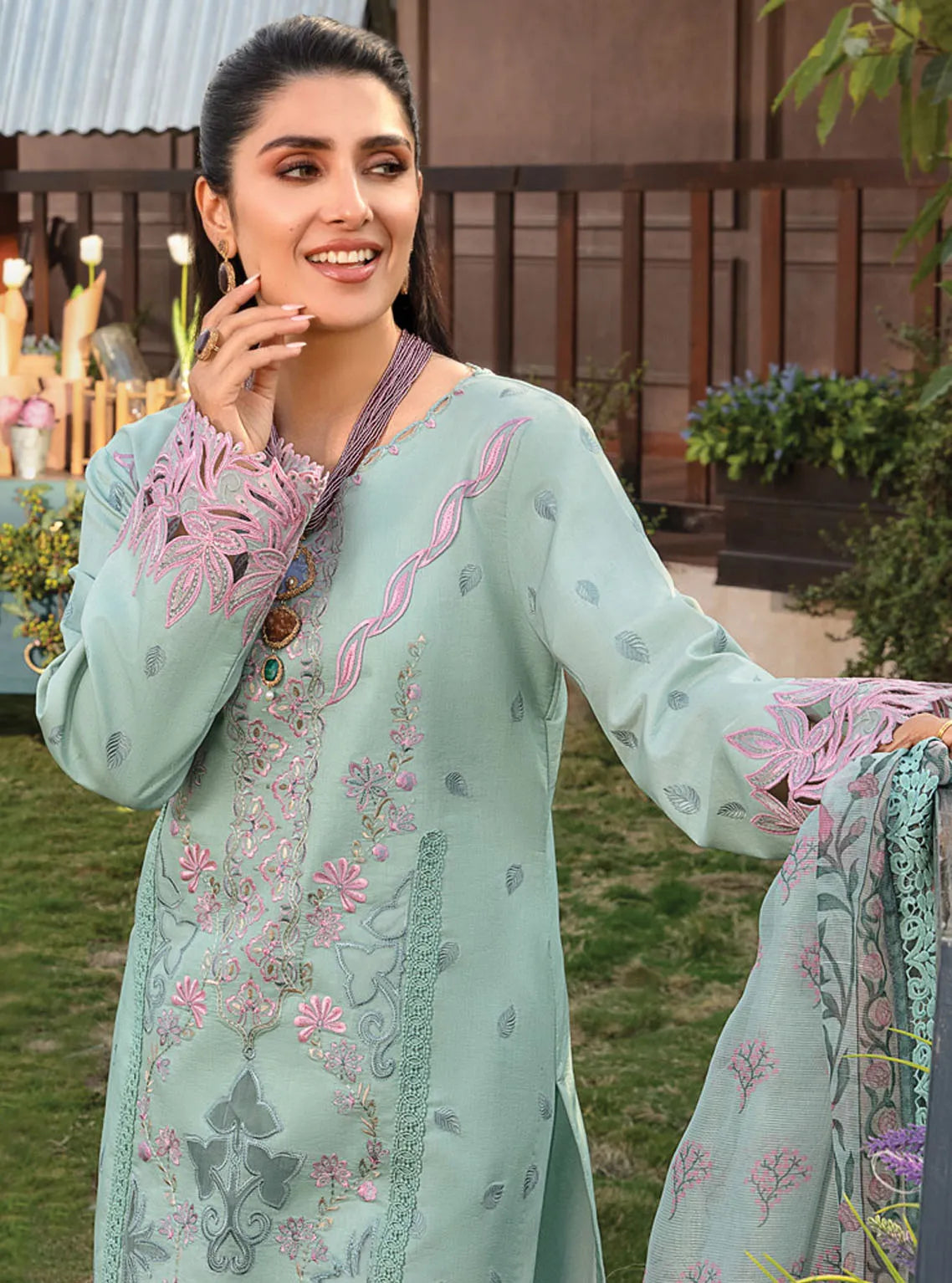 Rang Rasiya Embroidered Lawn Suits Unstitched 3 Piece RR24PE D-09 Amyra